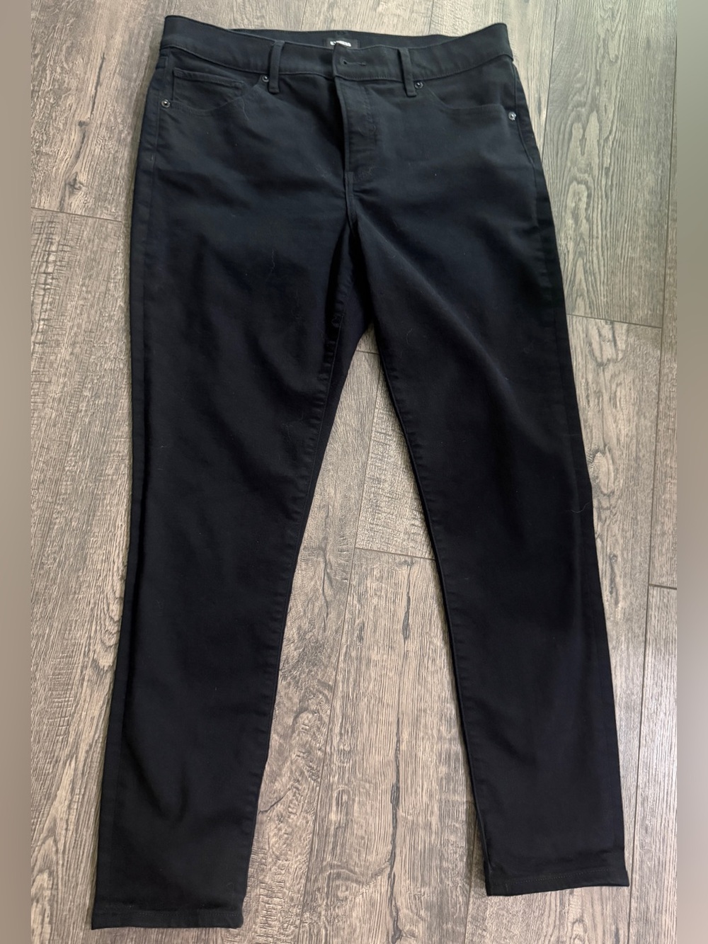 Express Women’s Skinny Mid Rise Black Jeans Size 12R Like New Condition
